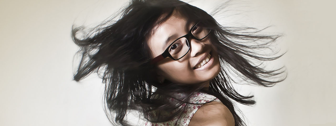 Happy Girl Flippig Hair Glasses1280x480